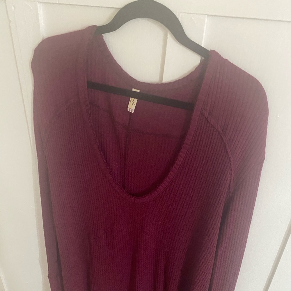 Free people maroon sweater/ top size medium